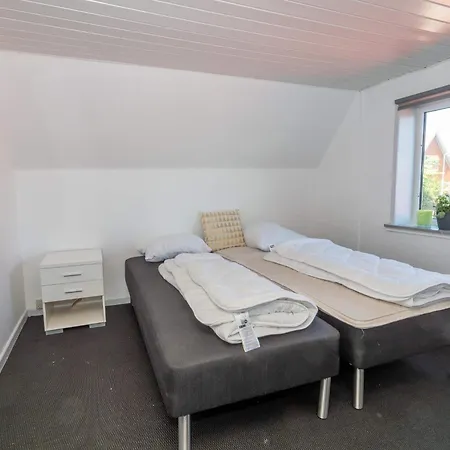 Holiday home 10 Person In *